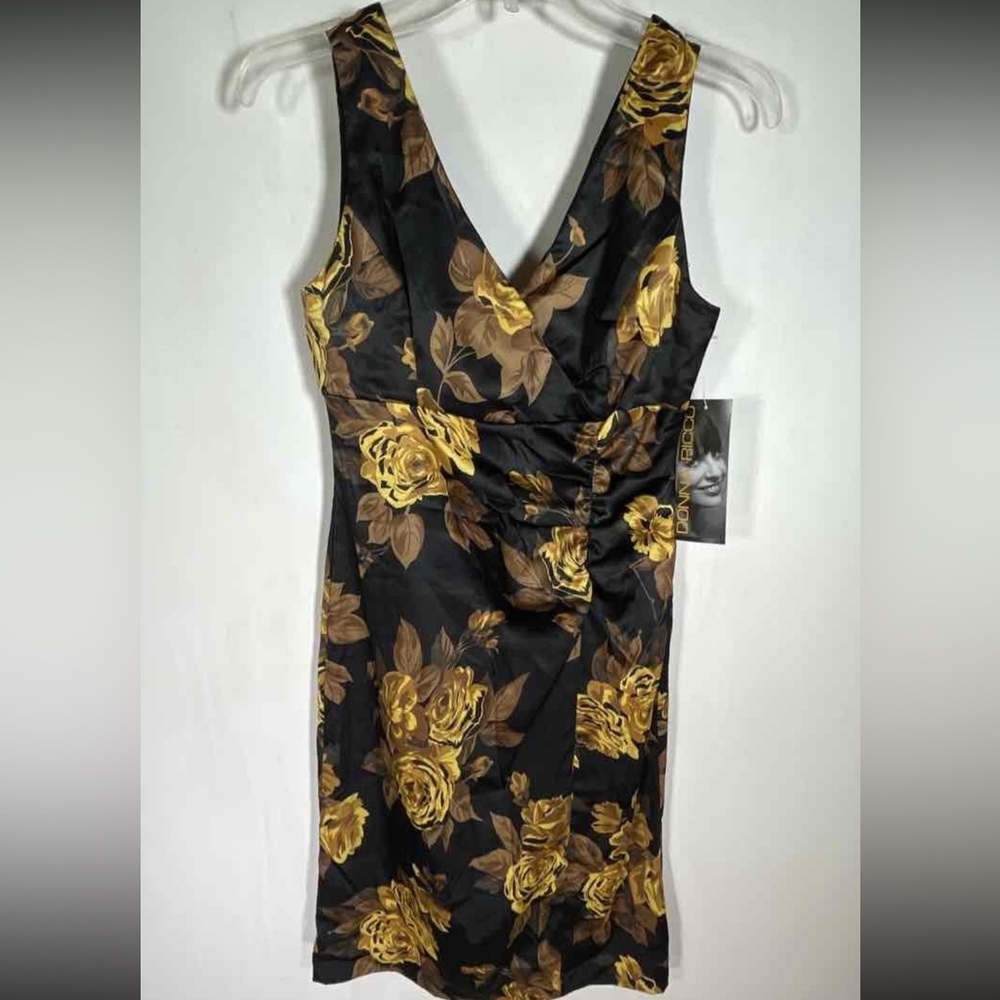 NWT Donna Ricco Black and Gold Floral Sleeveless     V Neck Midi Dress Size 4